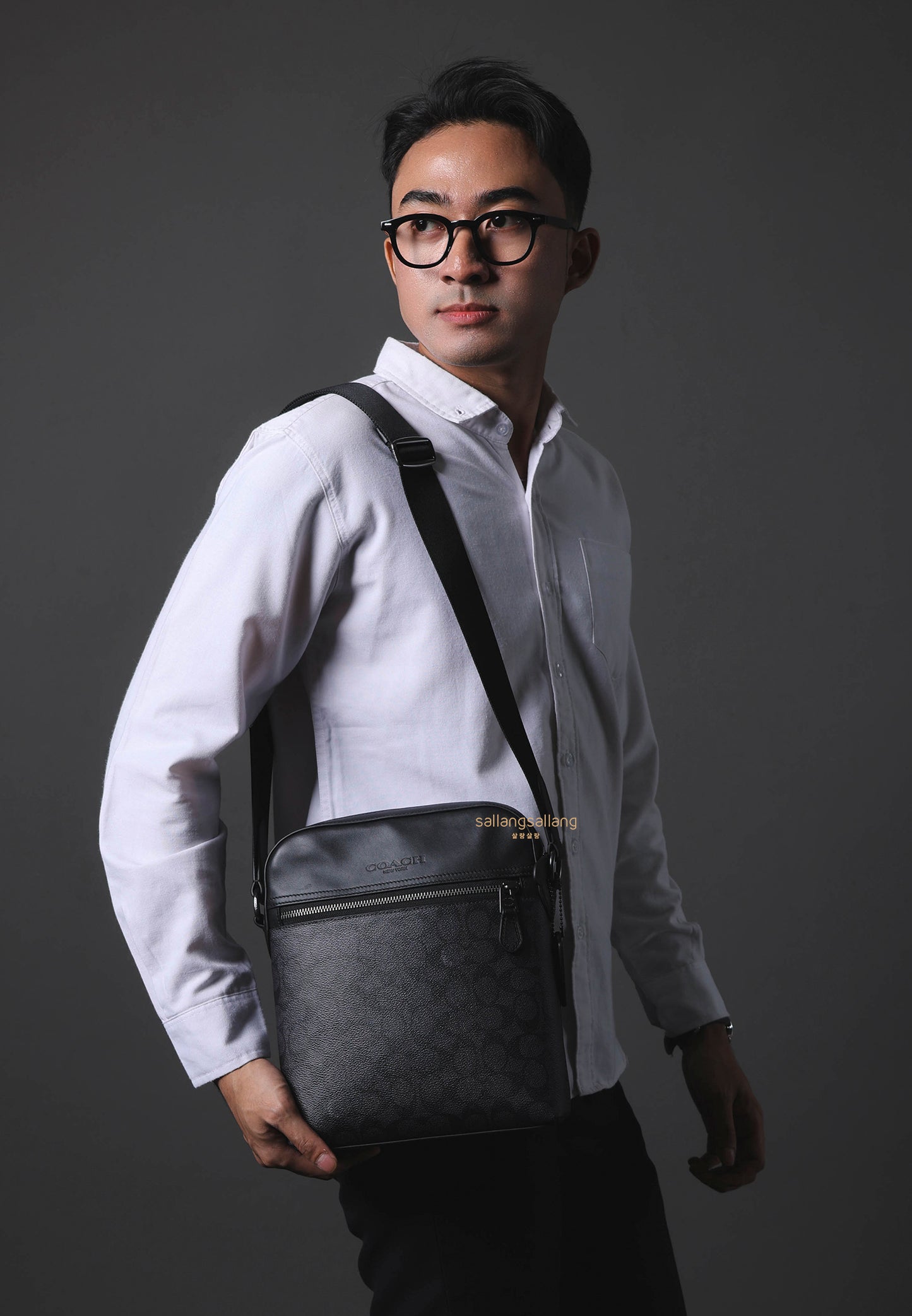 Houston Flight Bag in Signature Canvas Gunmetal Charcoal Black