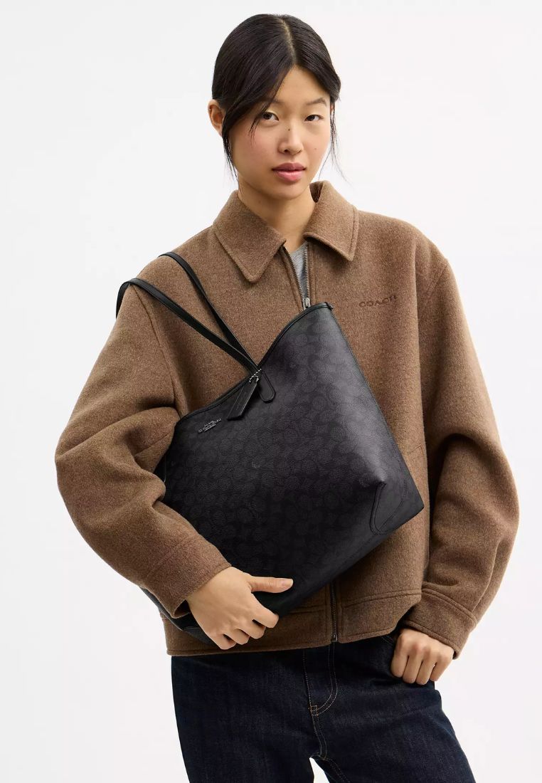 City Tote Bag In Signature Canvas Gunmetal Charcoal Black