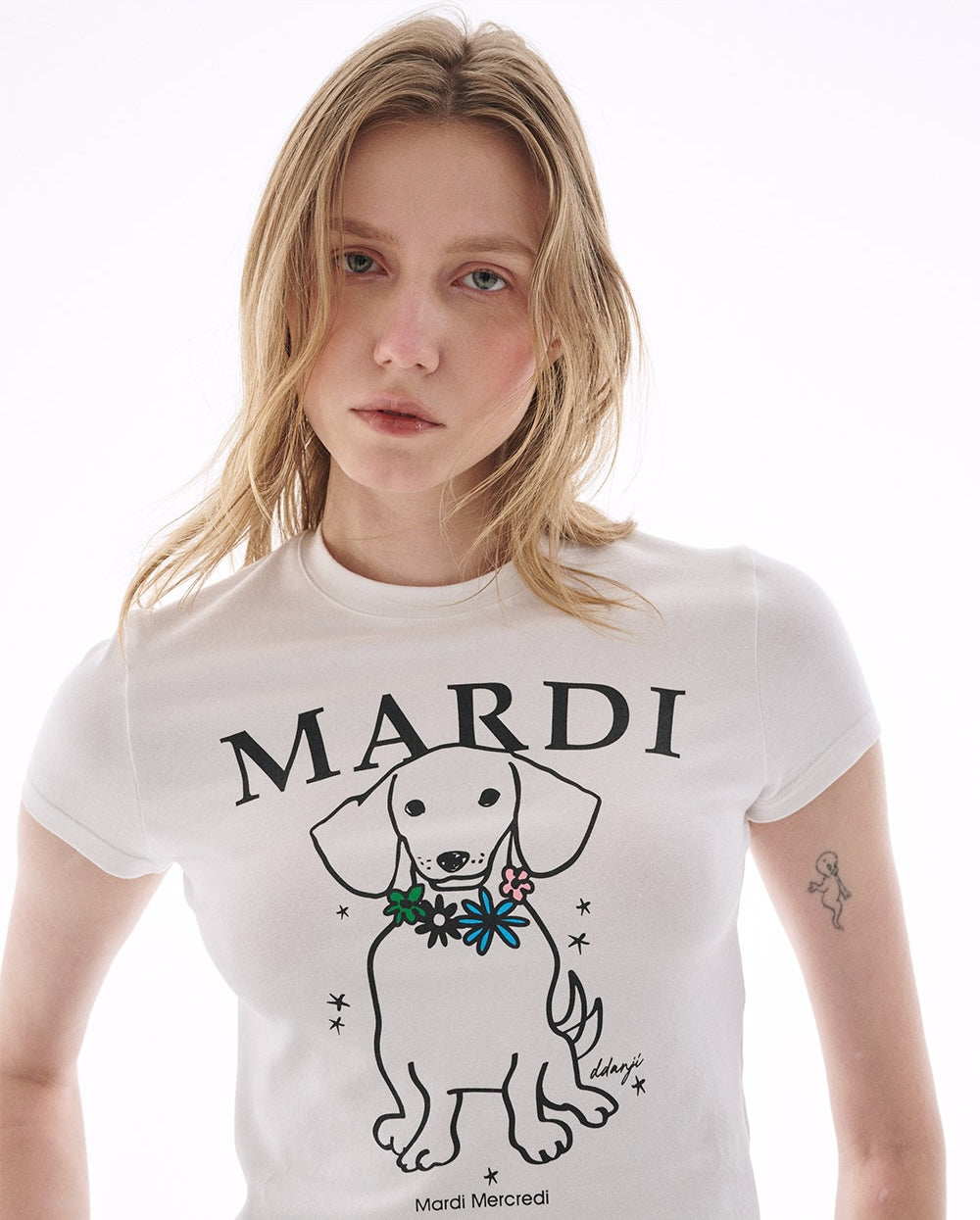 Cropped Tshirt SWING THE TAIL DDANJI FLOWER NECKLACE MULTICOLOR White Blue