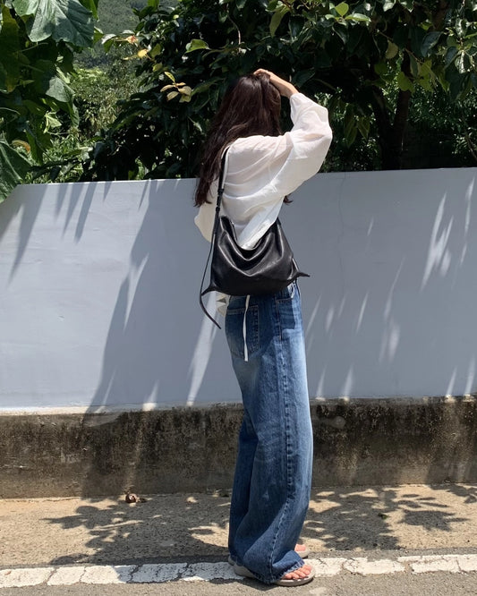 Day Shoulder Black