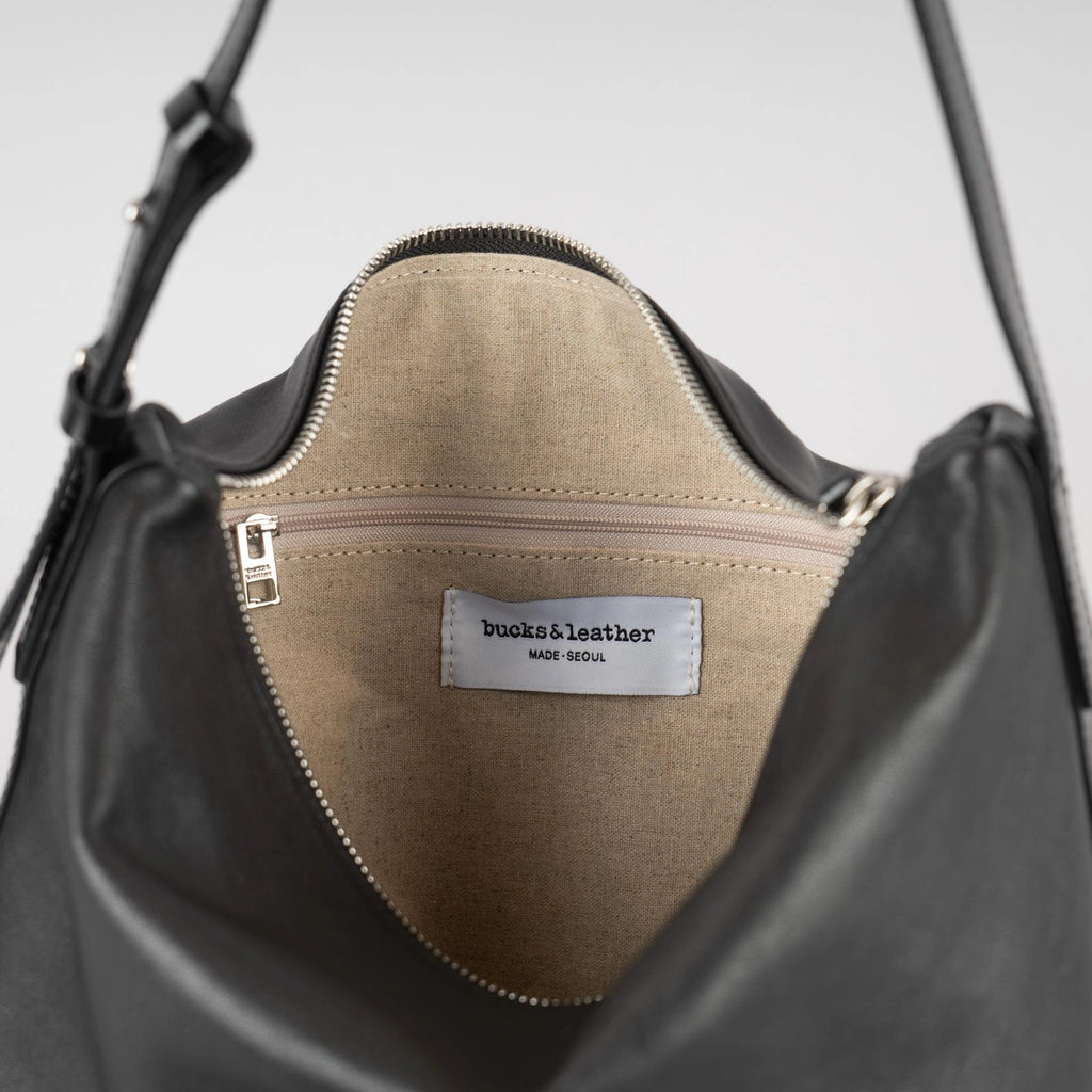 Day Shoulder Black