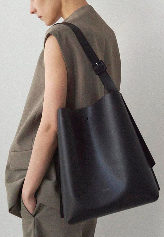 R.ARC Bucket Bag L Black