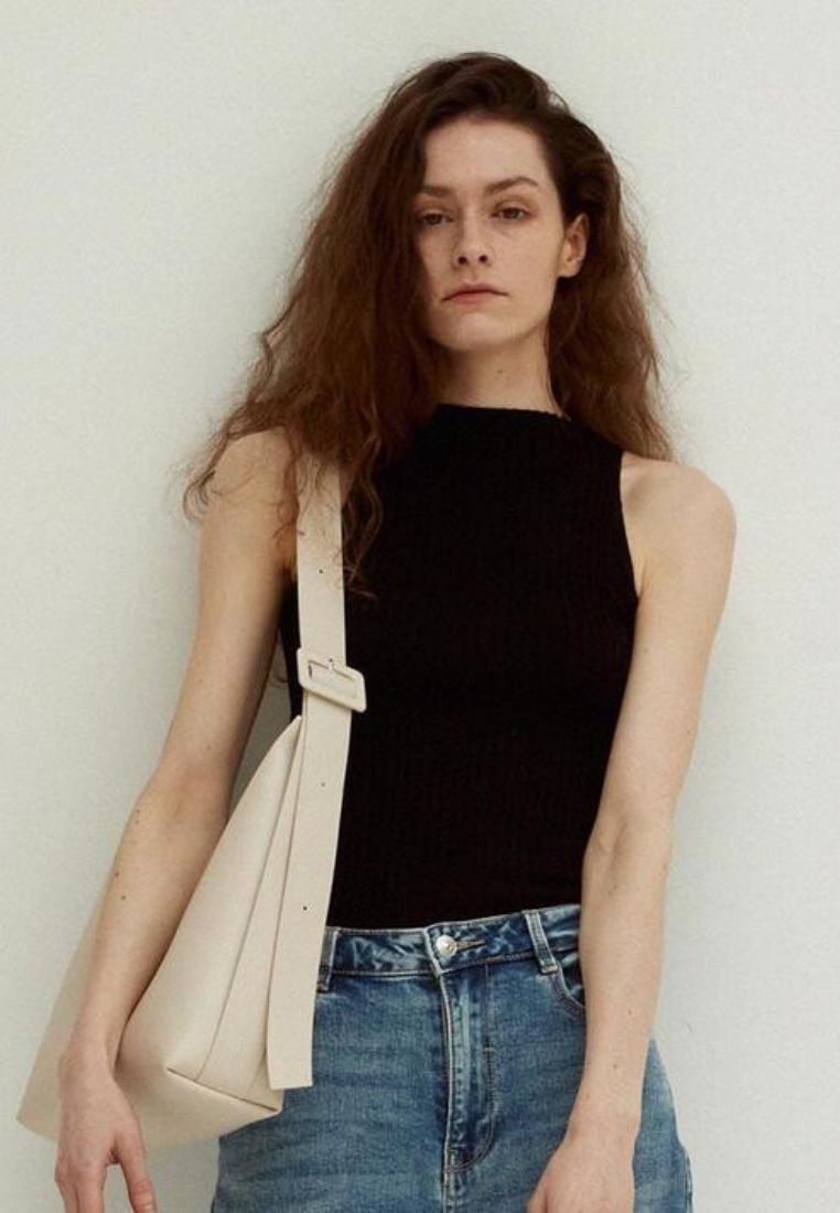 LOG Hobo Bag Ivory