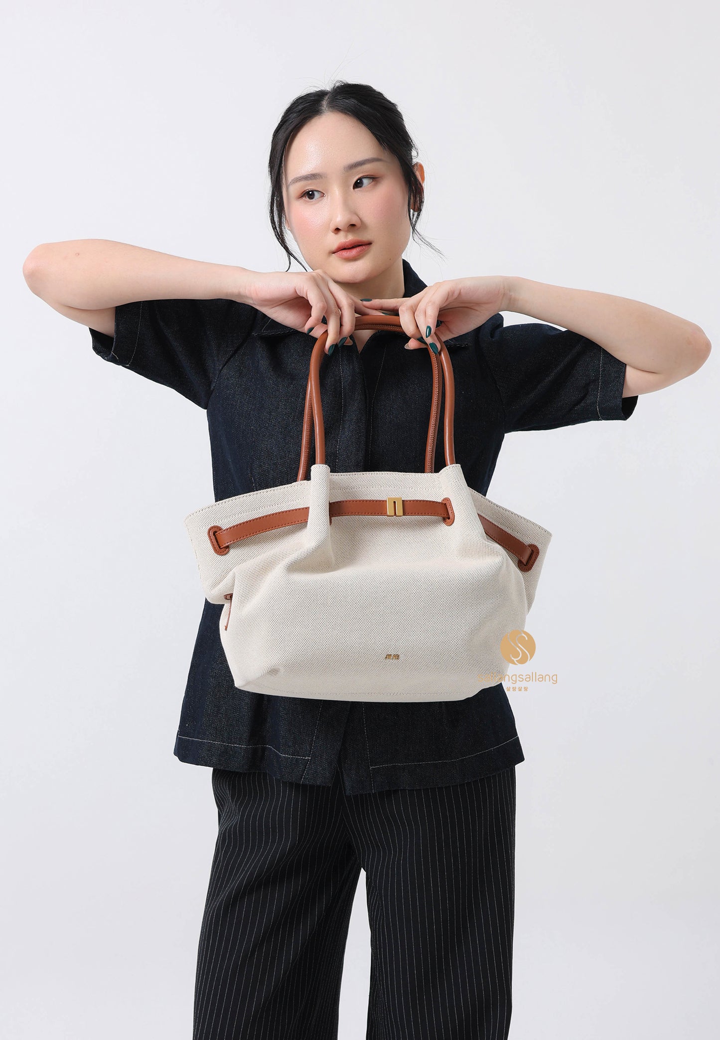 Hana Medium Tote Bag - Brown Canvas