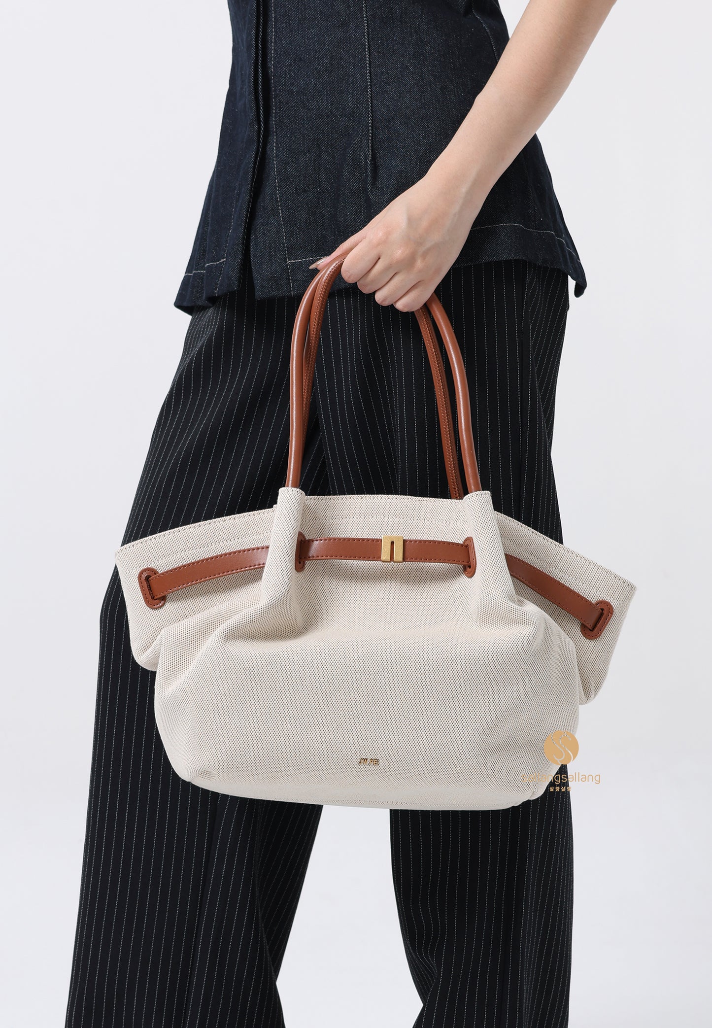 Hana Medium Tote Bag - Brown Canvas