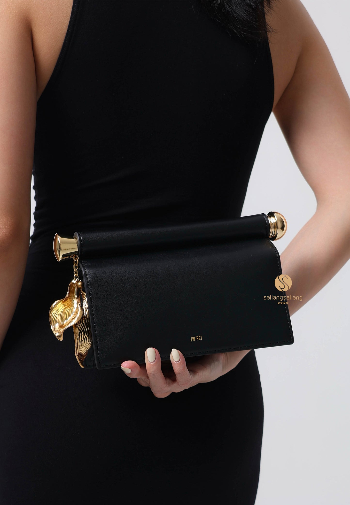 Holly Metal Pendant Embellished Clutch - Black