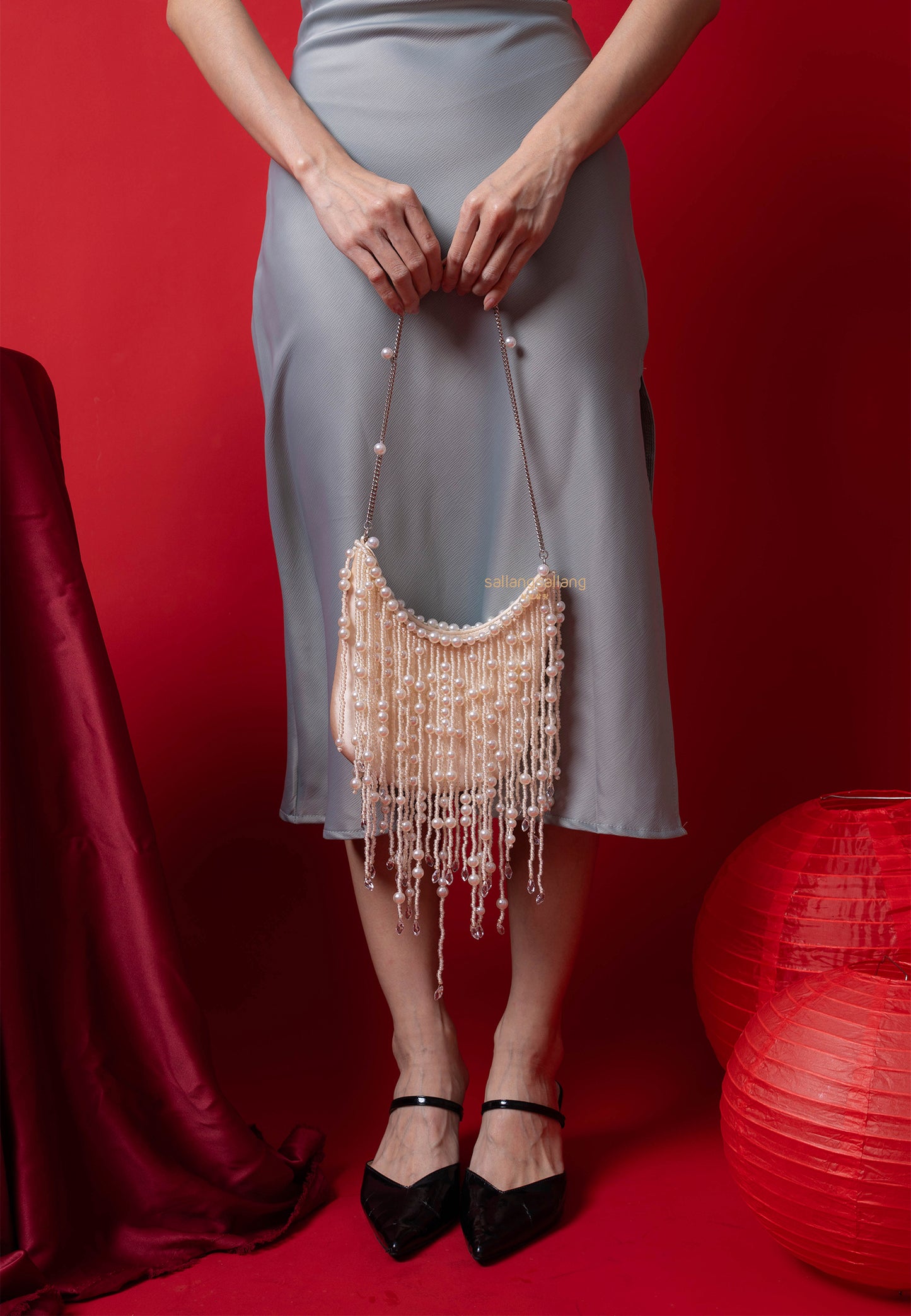 Elaine Pearl Embellished Fringe Bag - White