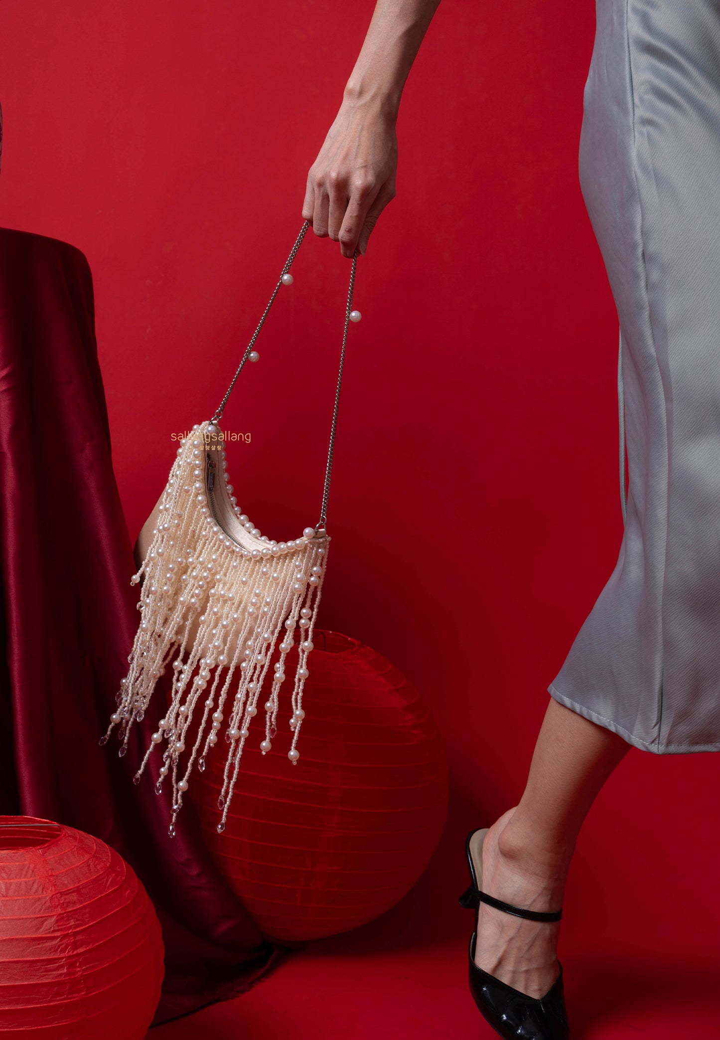 Elaine Pearl Embellished Fringe Bag - White