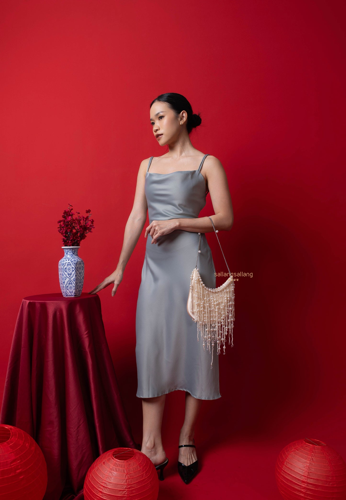 Elaine Pearl Embellished Fringe Bag - White