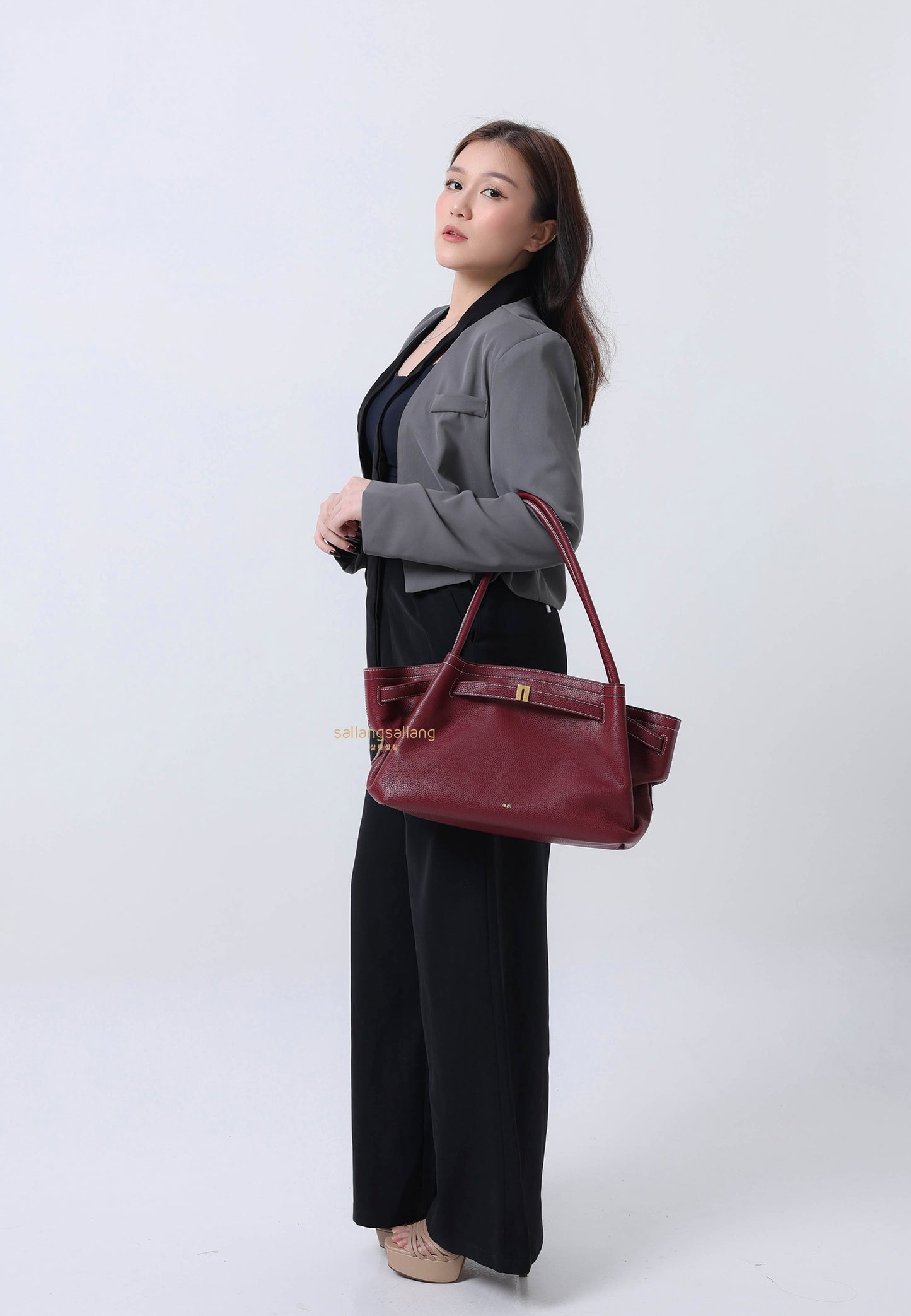 Hana Wide Tote Bag - Claret