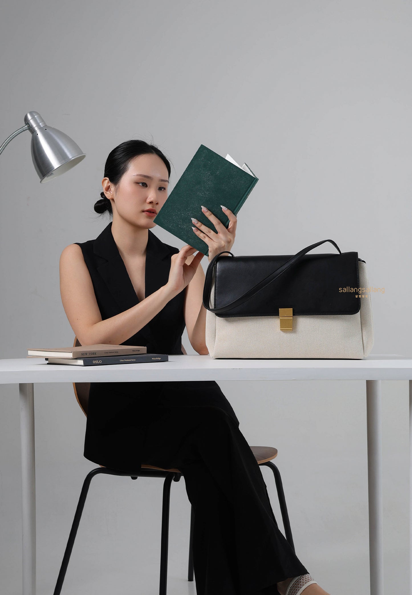 Hilary Shoulder Bag - Black Canvas
