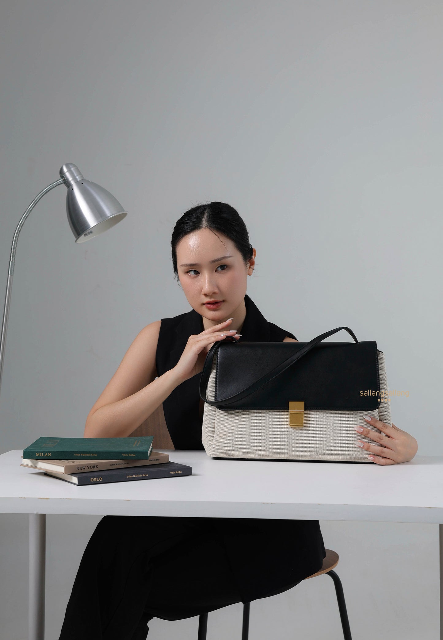 Hilary Shoulder Bag - Black Canvas