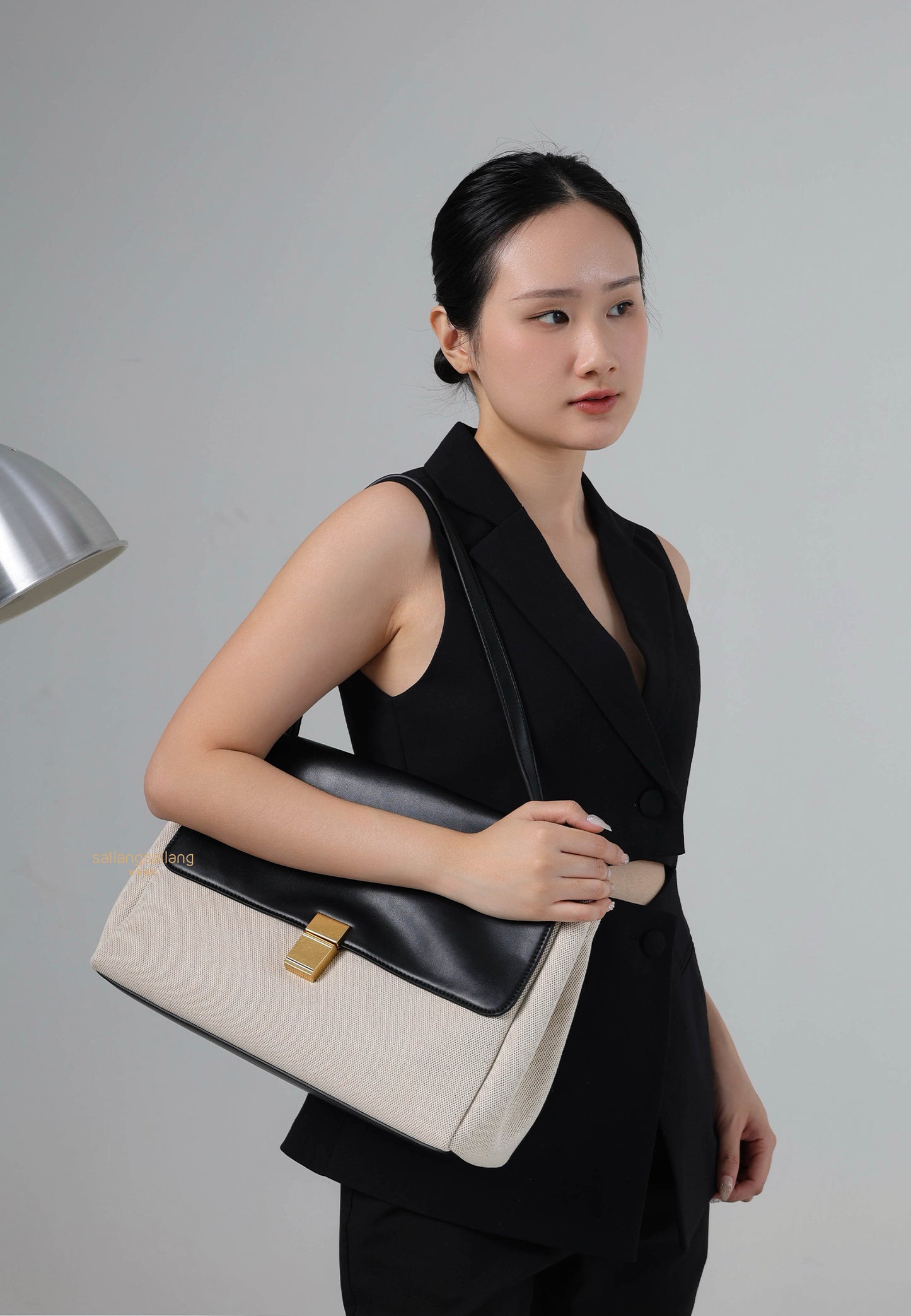 Hilary Shoulder Bag - Black Canvas