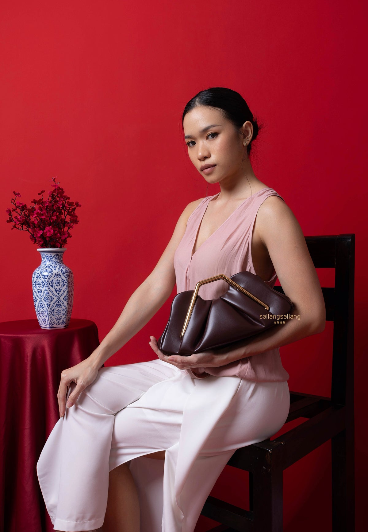 Lila Metal Frame Clutch - Burgundy