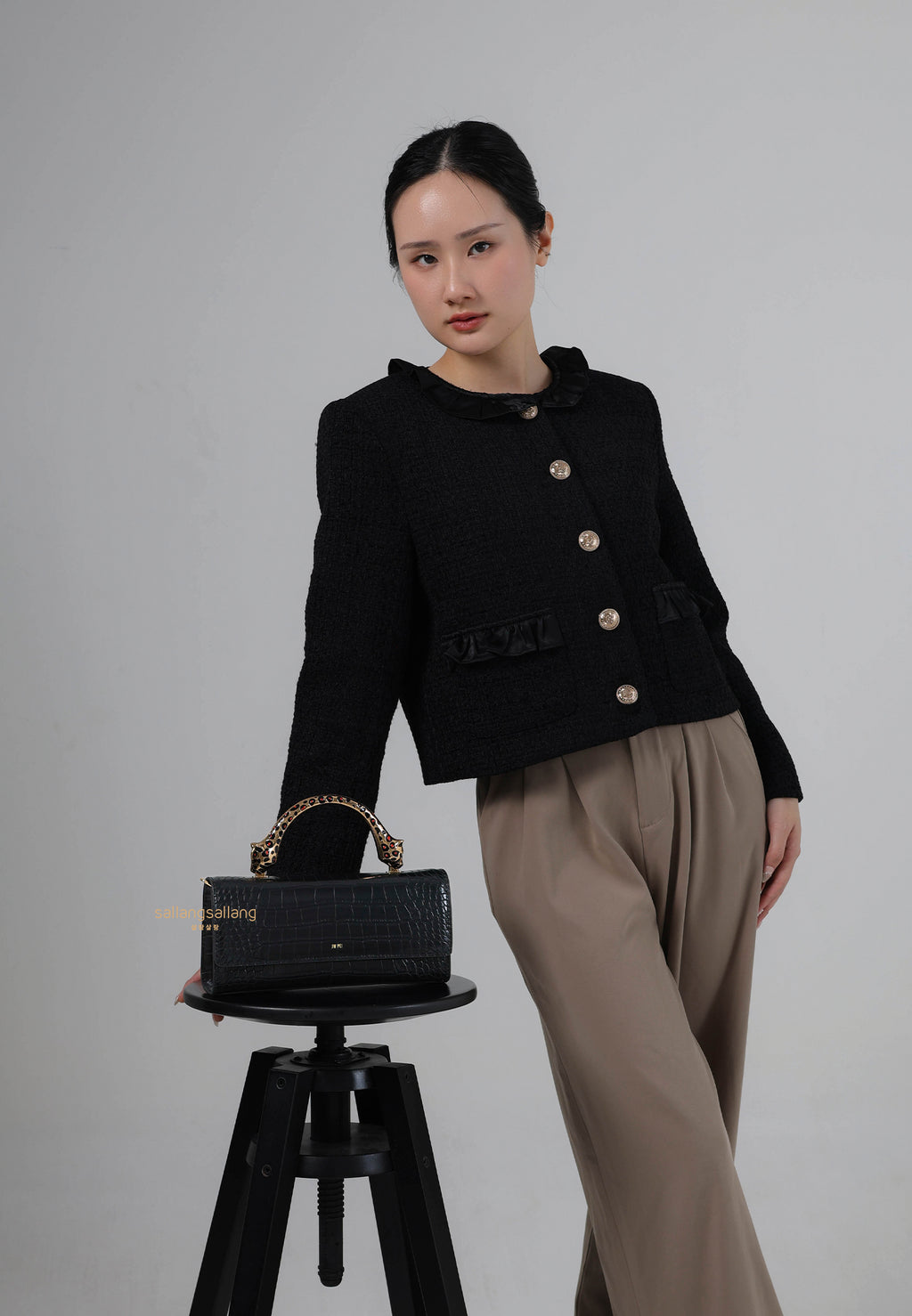 Maya Leopard-shaped Hardware Handle Top Handle Bag - Black Croc