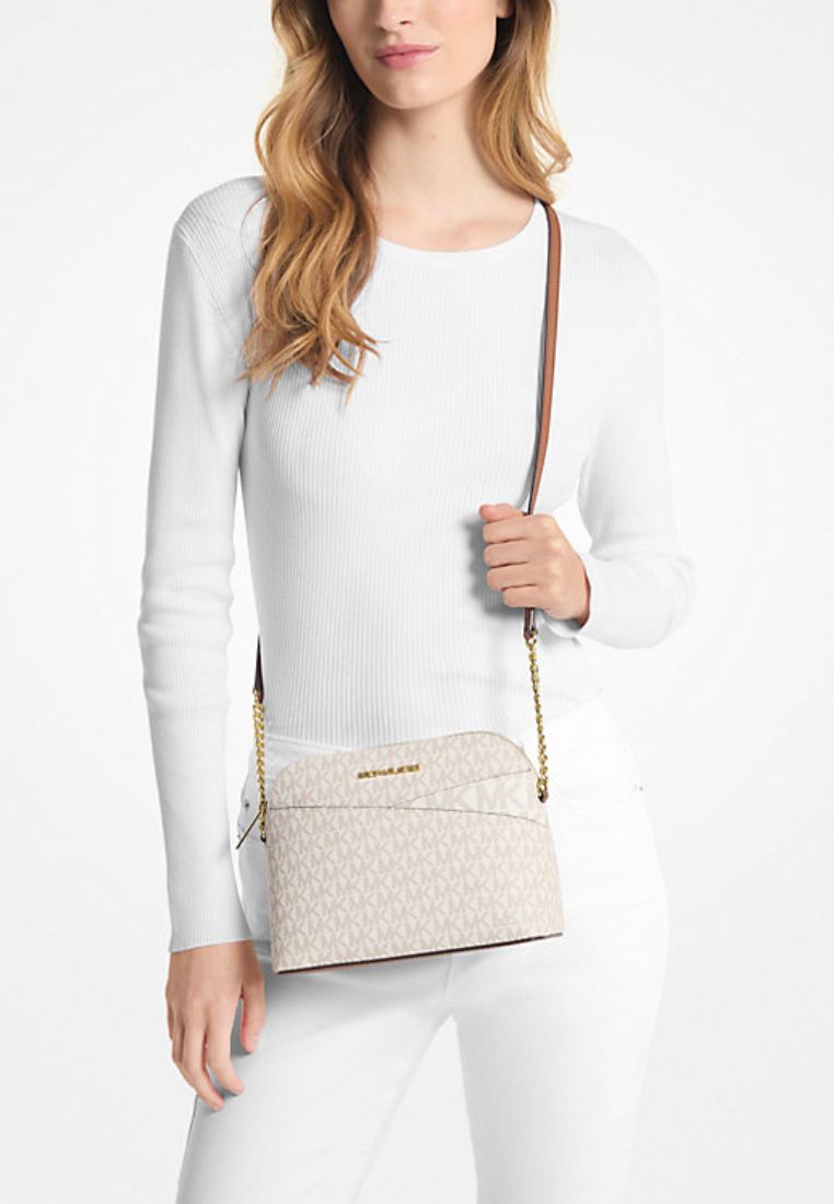 Jet Set Travel Medium Logo Dome Crossbody Bag Vanilla