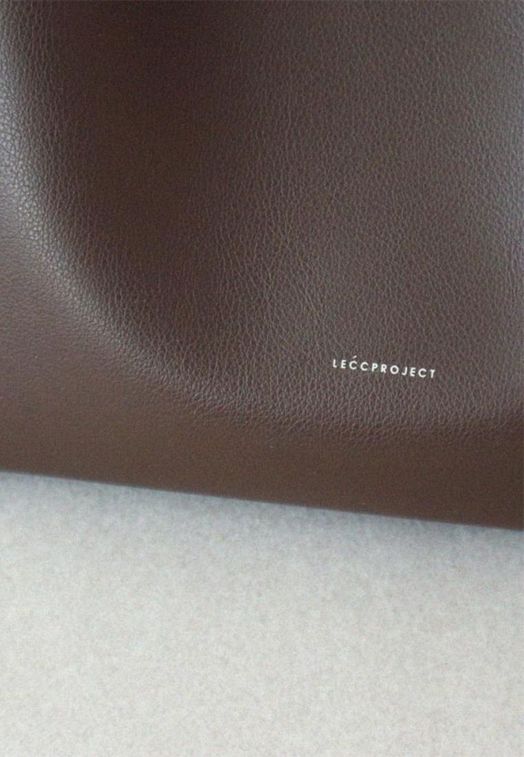LOG Hobo Bag Dark Brown