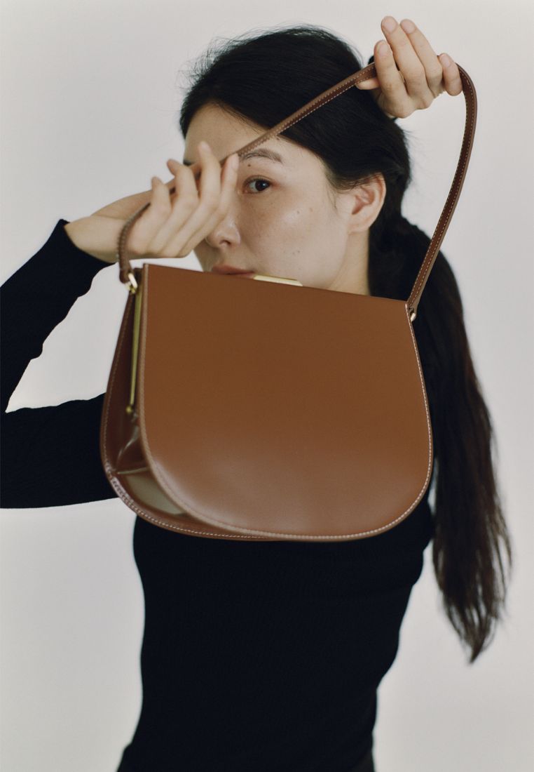 LUNE FORME BAG cognac brown