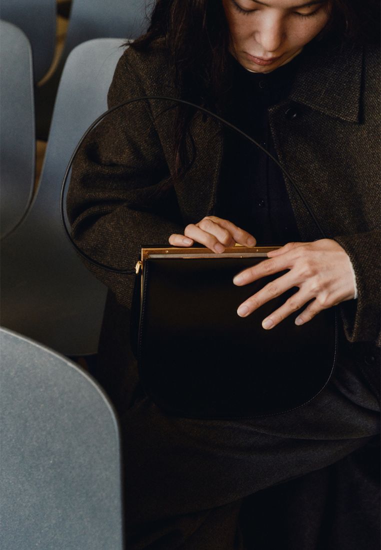 LUNE FORME BAG soft black