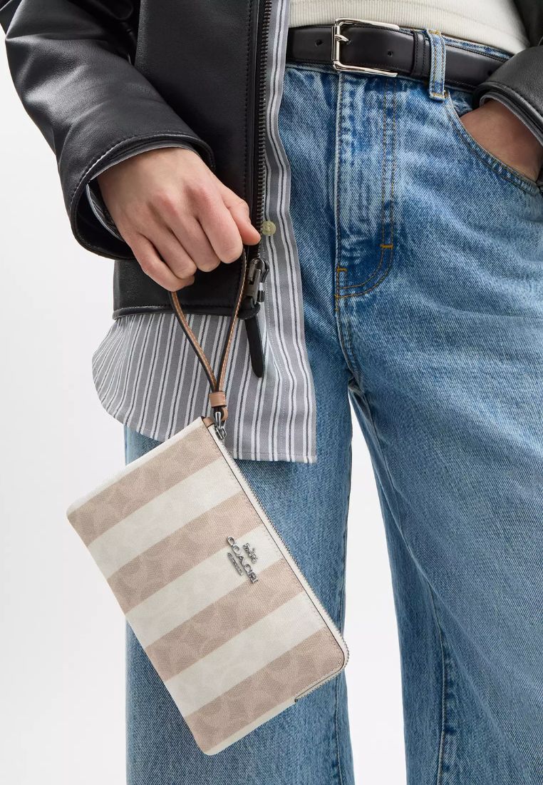 Large Corner Zip Wristlet In Signature Canvas Silver Sand Tan