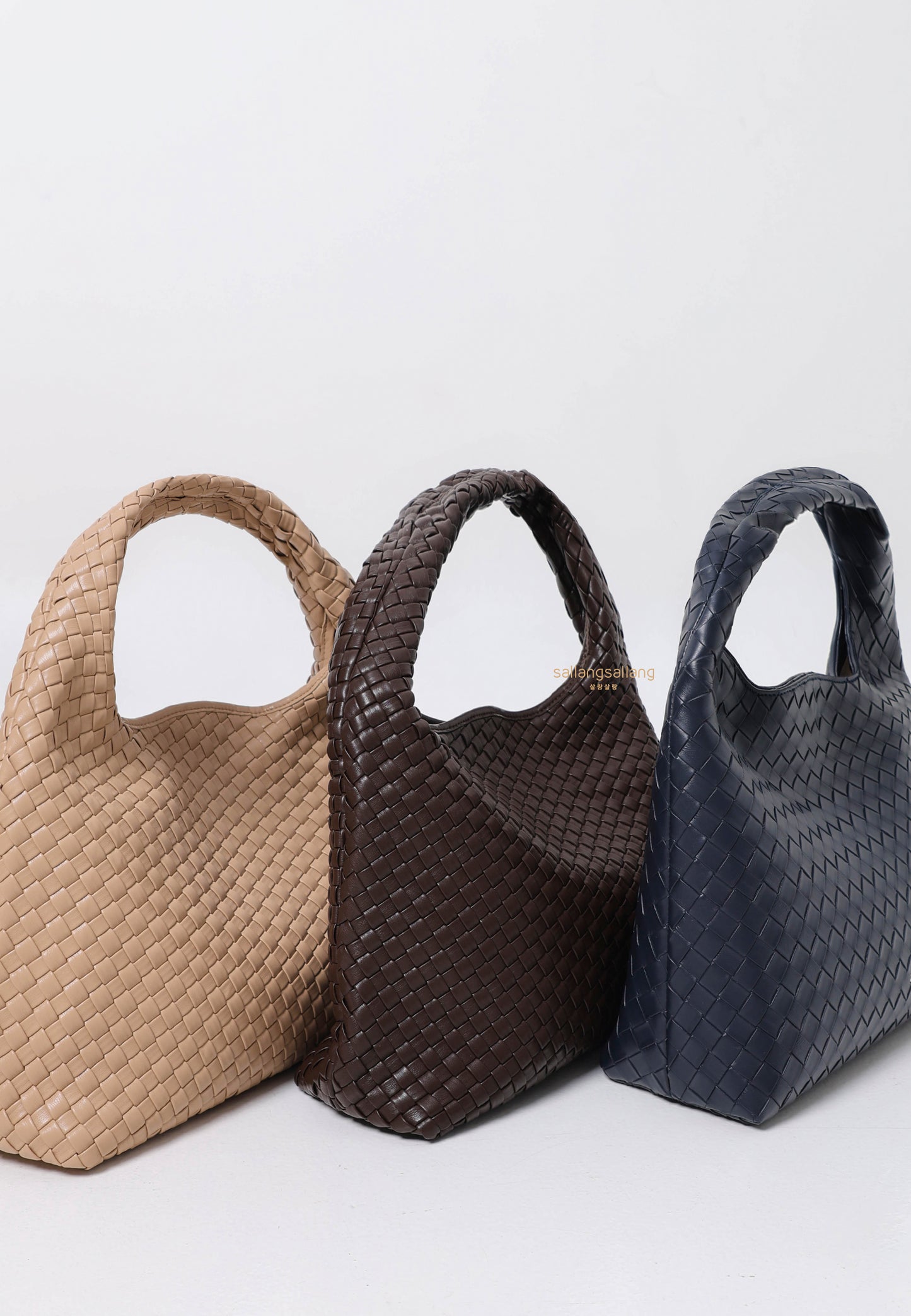 Laura Woven Shoulder Bag - Beige