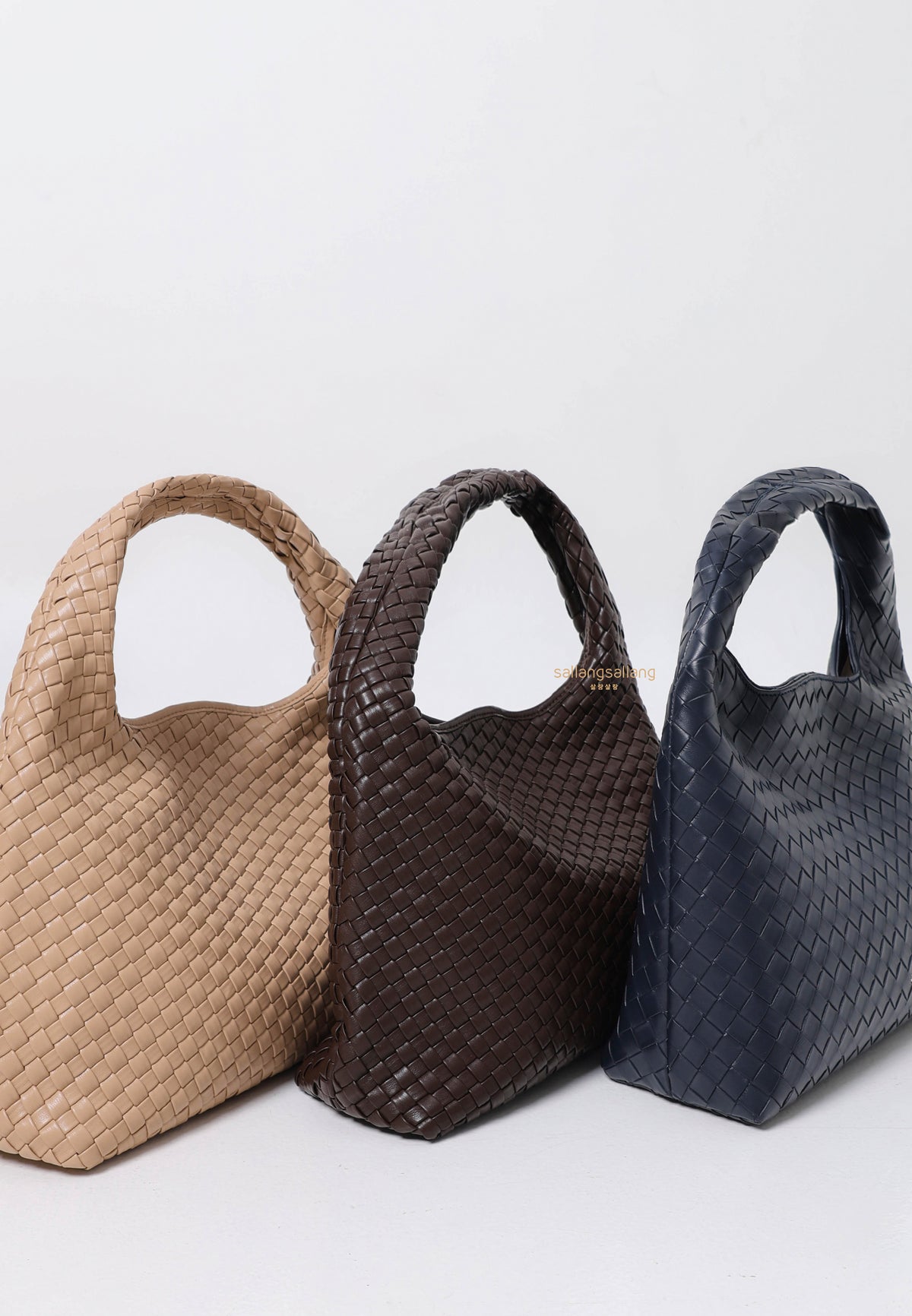 Laura Woven Shoulder Bag - Beige