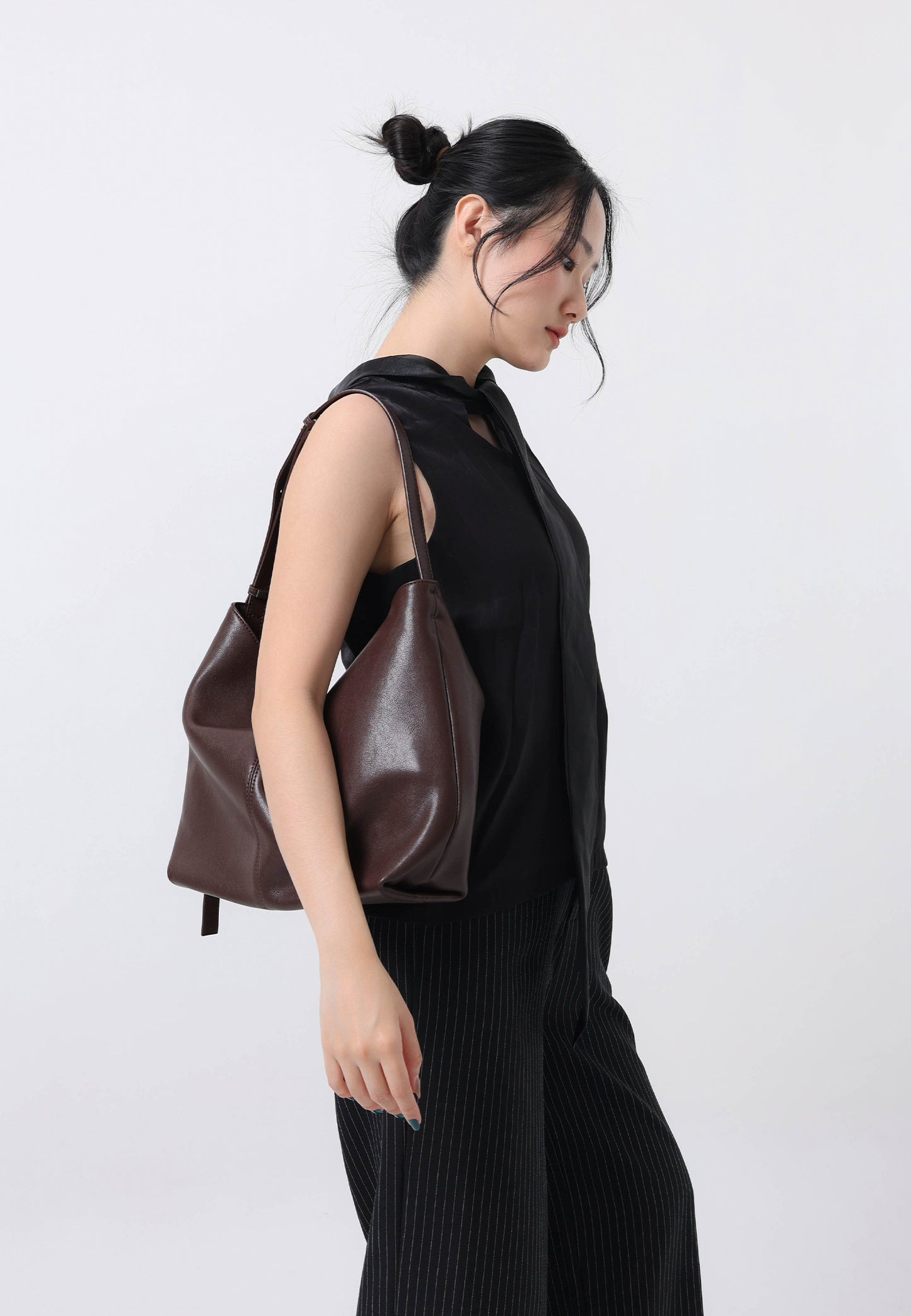 EIRA Dark Brown