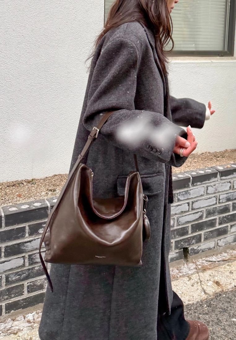 Low Bag Pull-Up Dark Brown