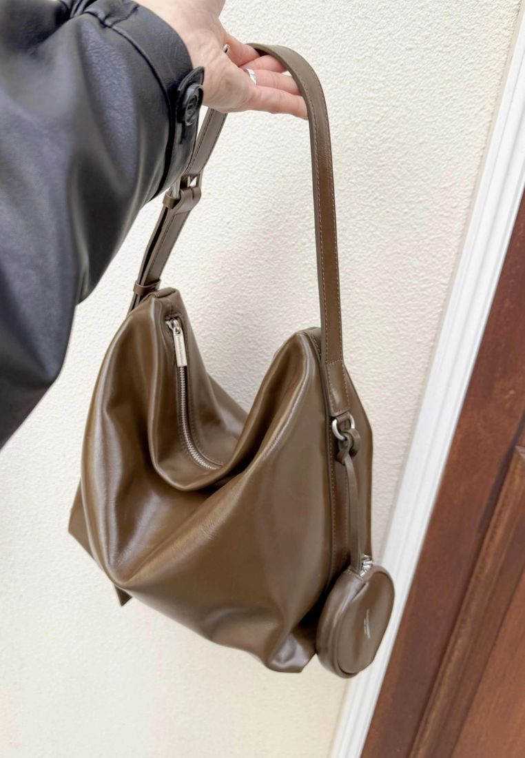 Low Bag Pull-Up Khaki Brown
