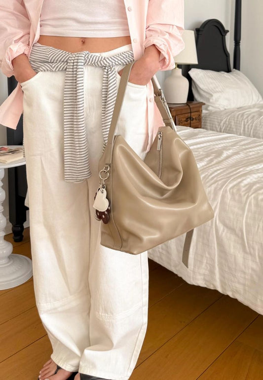Low Bag Pull-Up Taupe