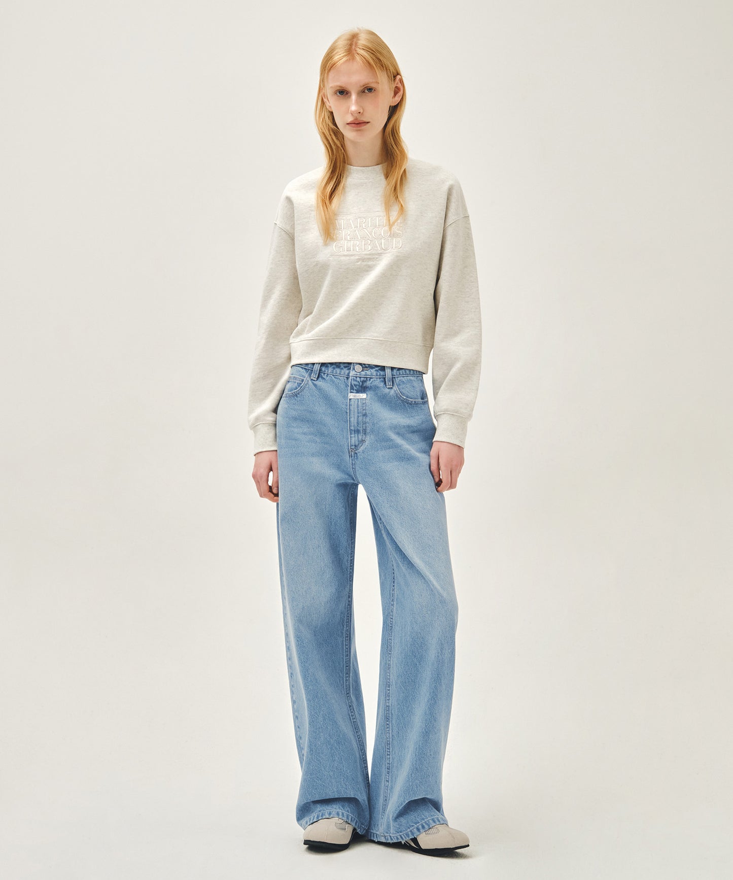 W CLASSIC LOGO CROP SWEATSHIRT oatmeal [New Model]