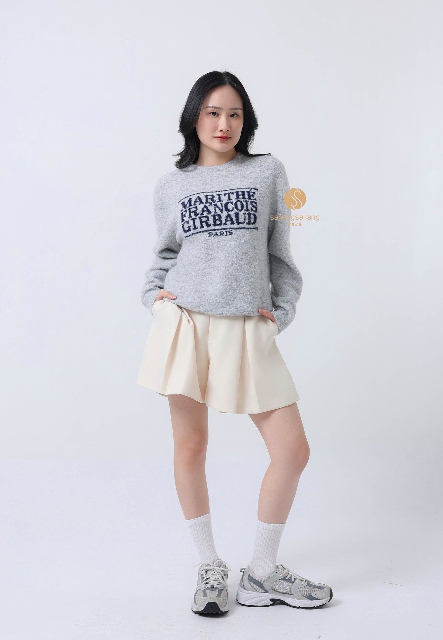 BOUCLE CLASSIC LOGO KNIT PULLOVER light gray