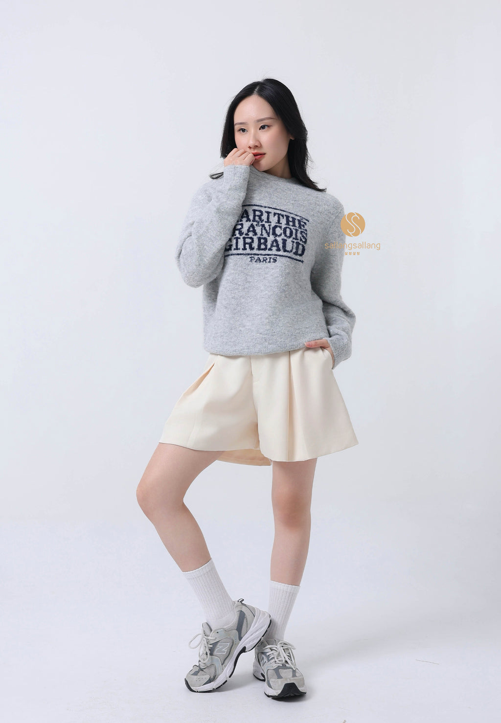 BOUCLE CLASSIC LOGO KNIT PULLOVER light gray