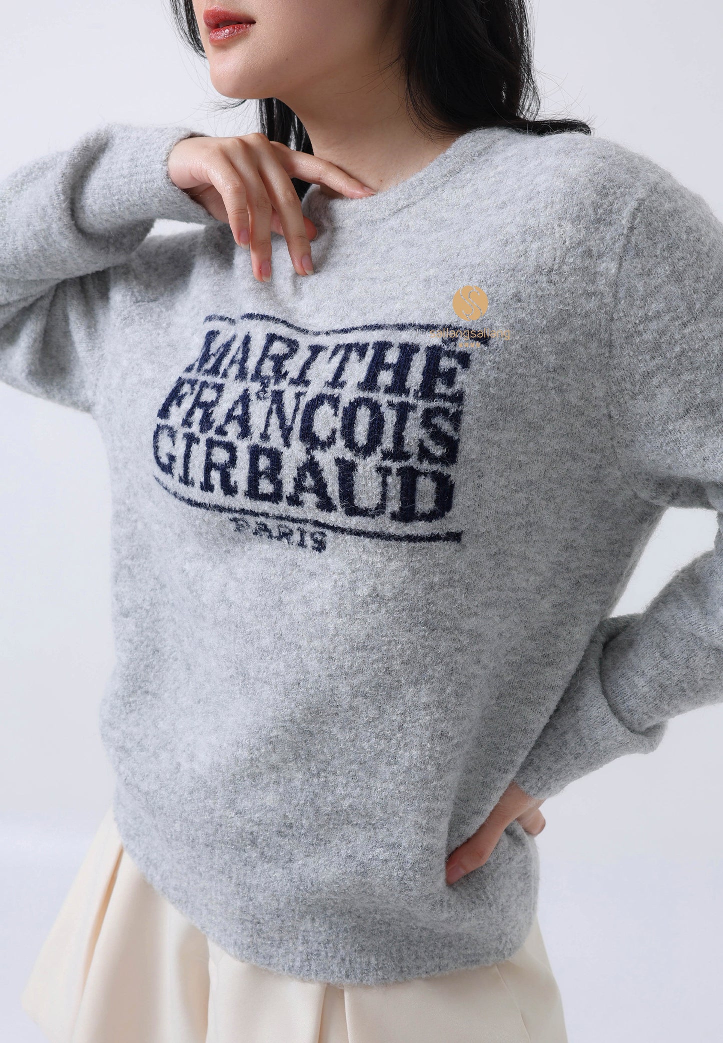 BOUCLE CLASSIC LOGO KNIT PULLOVER light gray