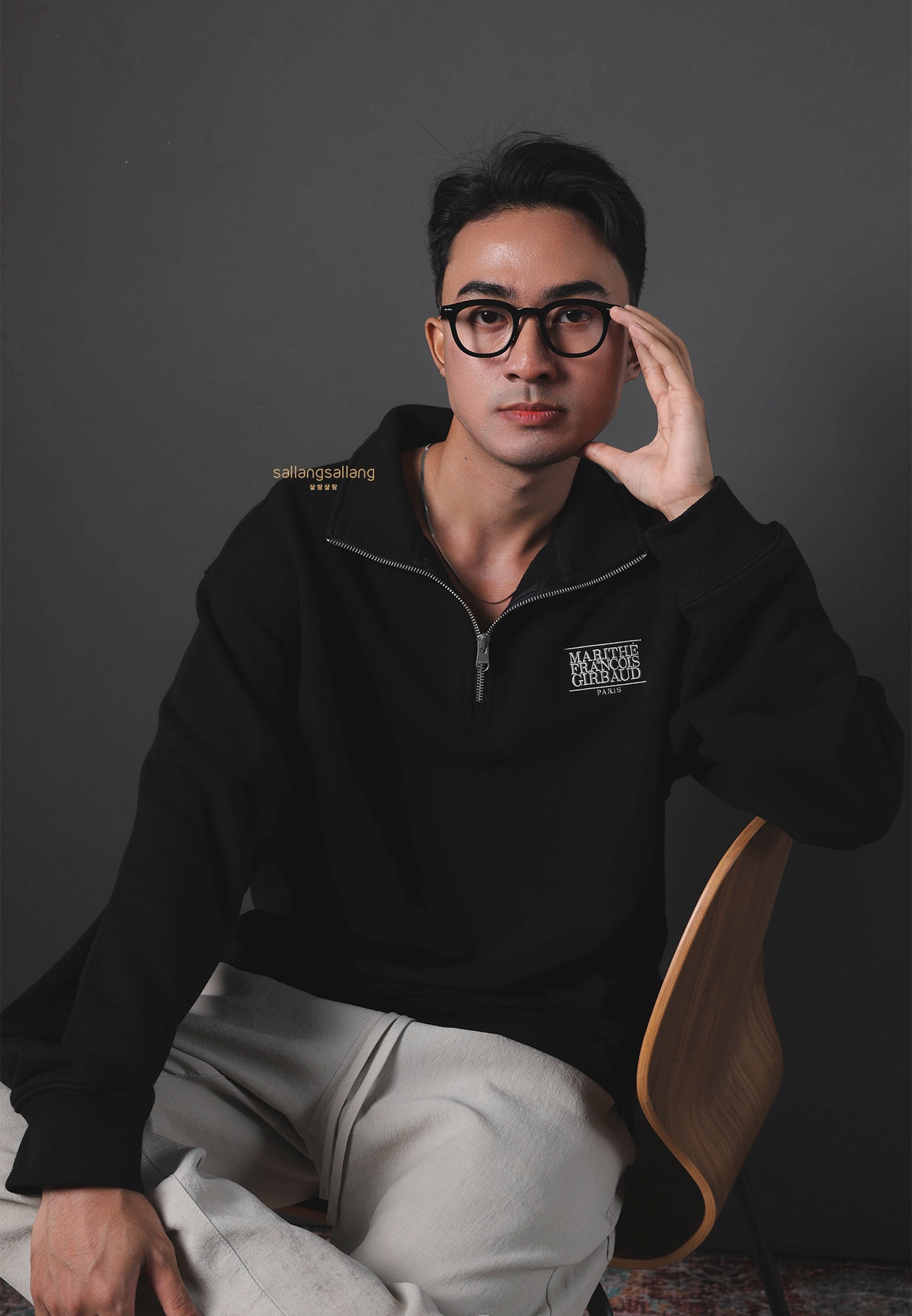 SMALL CLASSIC LOGO HALF ZIPUP SWEATSHIRT black