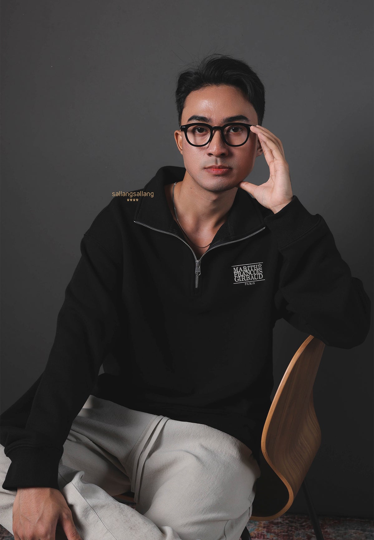 SMALL CLASSIC LOGO HALF ZIPUP SWEATSHIRT black
