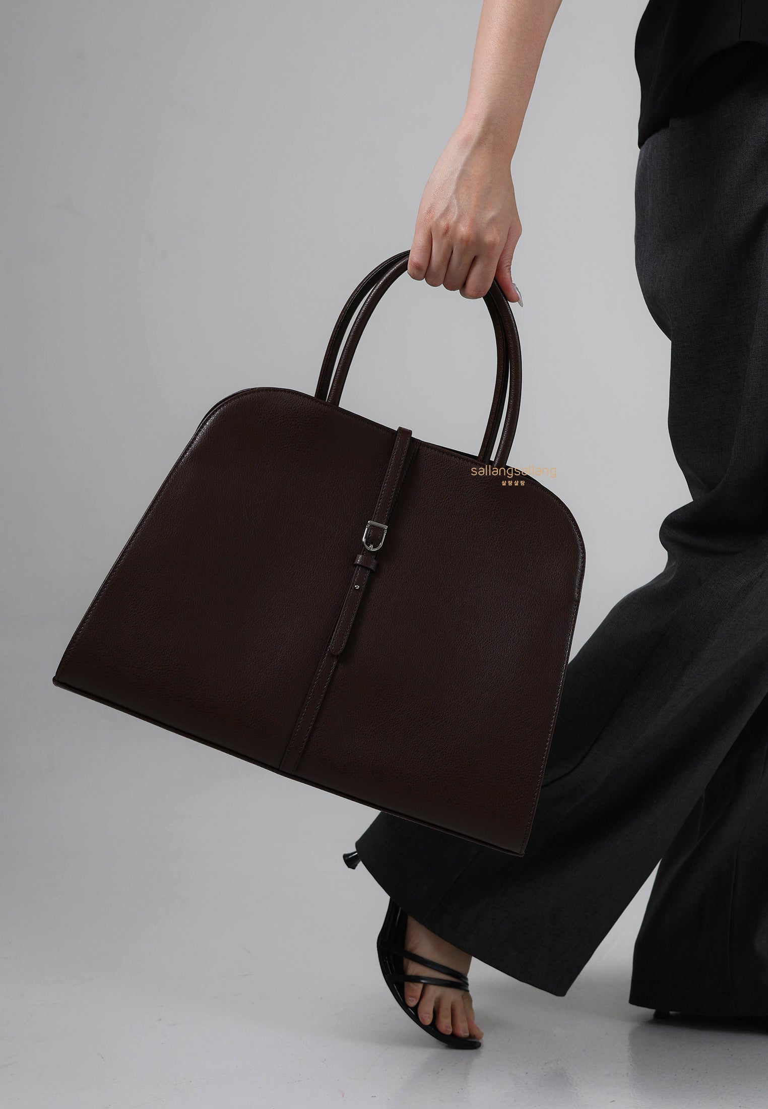 Blanc Large Burgundy Brown