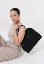 Blanc Large Suede Black