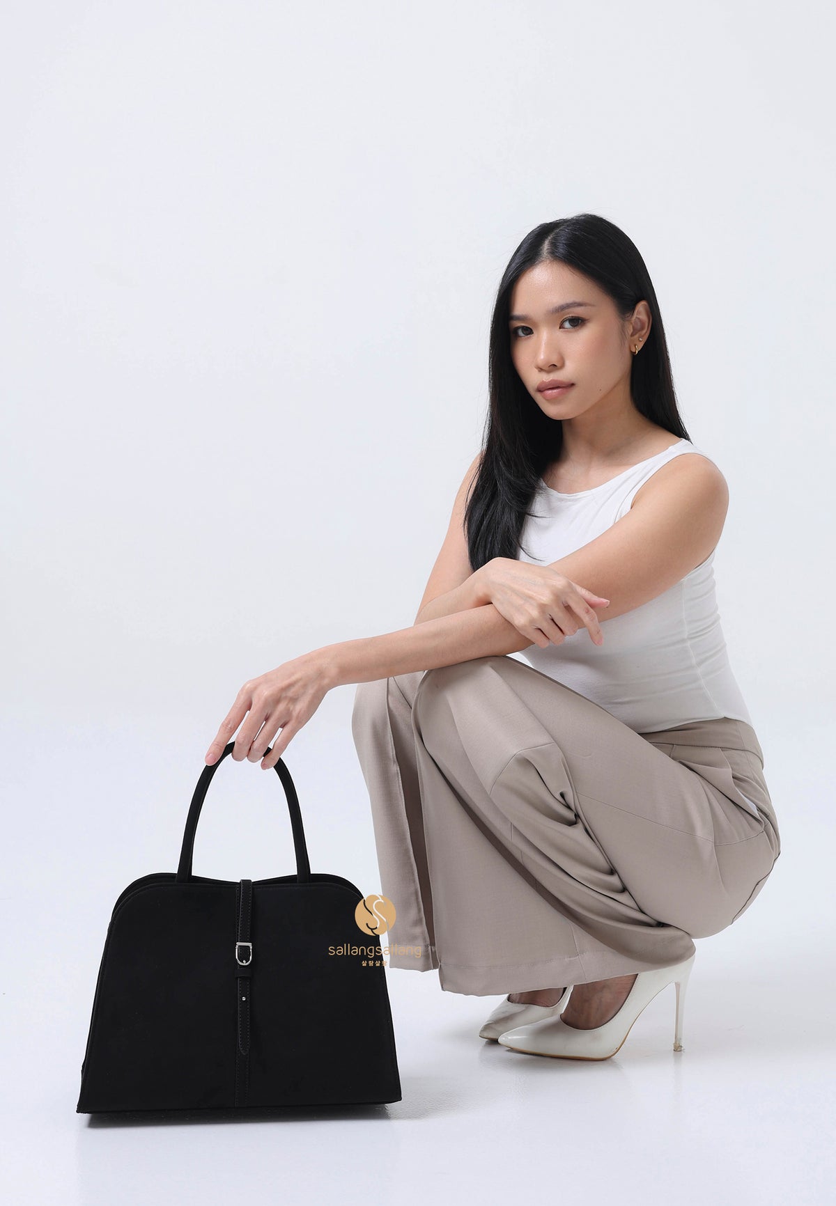 Blanc Medium Suede Black