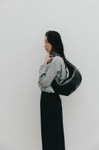 MOSSY HOBO BAG leather black