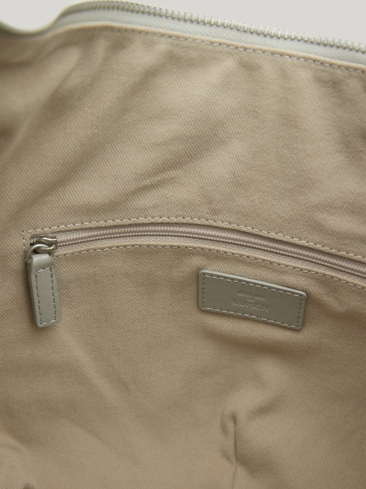 MOSSY HOBO BAG misty khaki