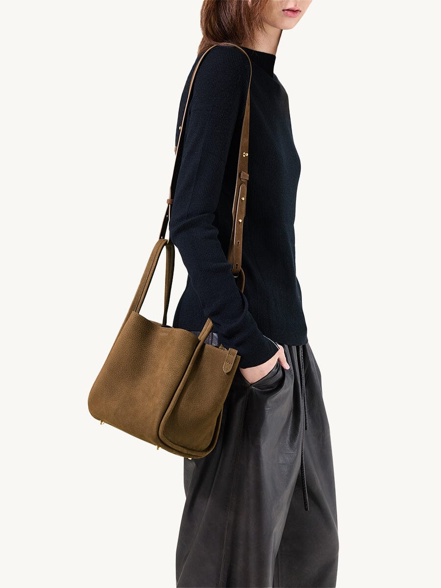 Medium Song Bag Agarwood