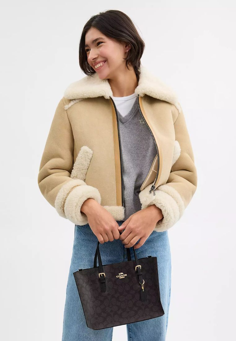Mollie Tote Bag 25 In Signature Canvas Gold Walnut Black