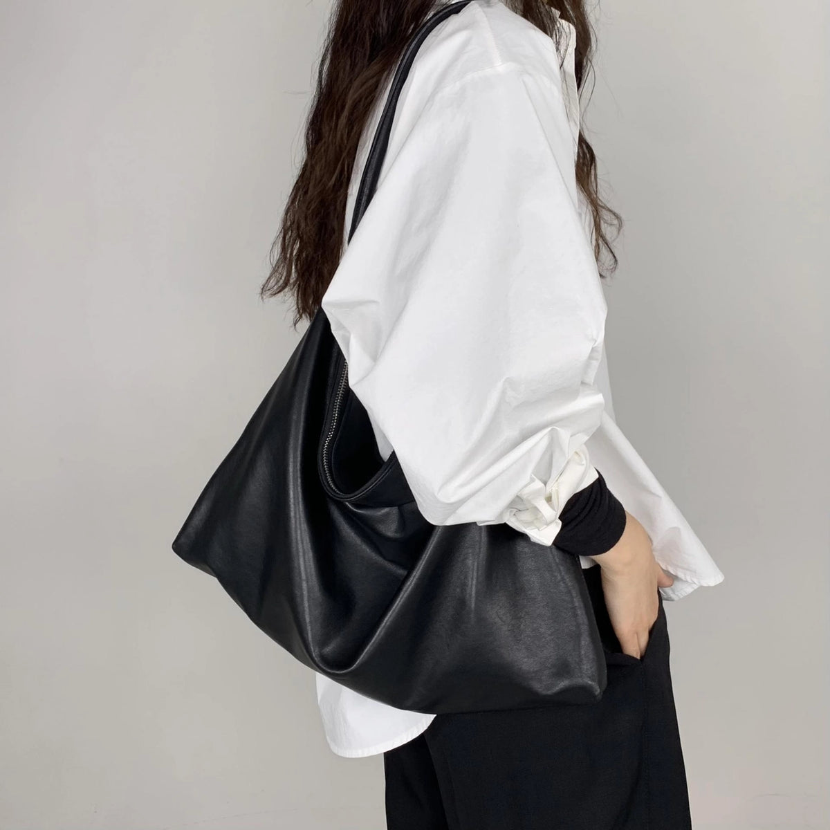 Momo L Black