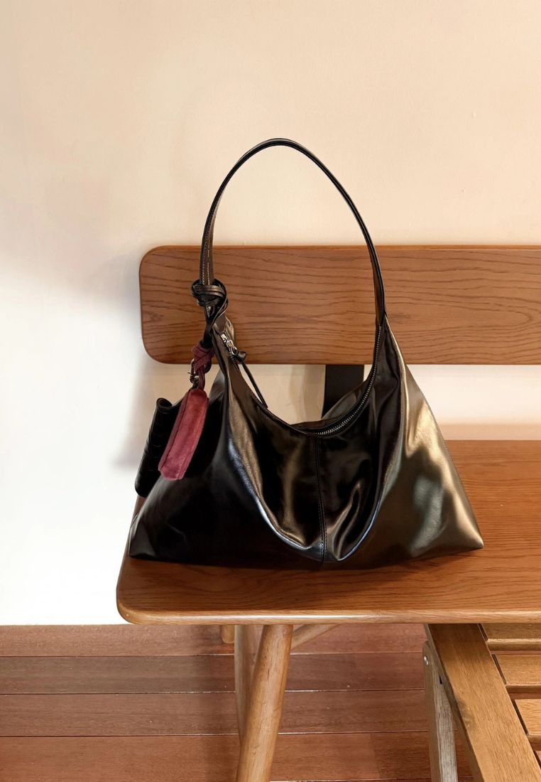 Monet Bag L Pull-Up Black