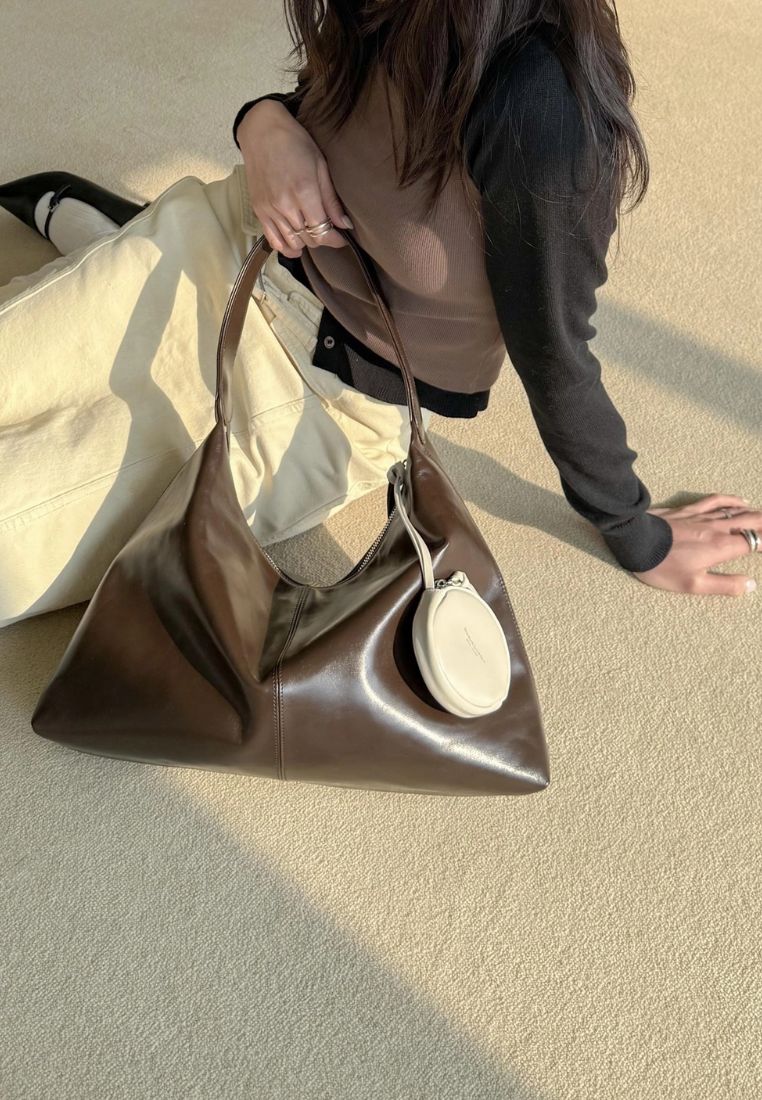 Monet Bag L Pull-Up Dark Brown
