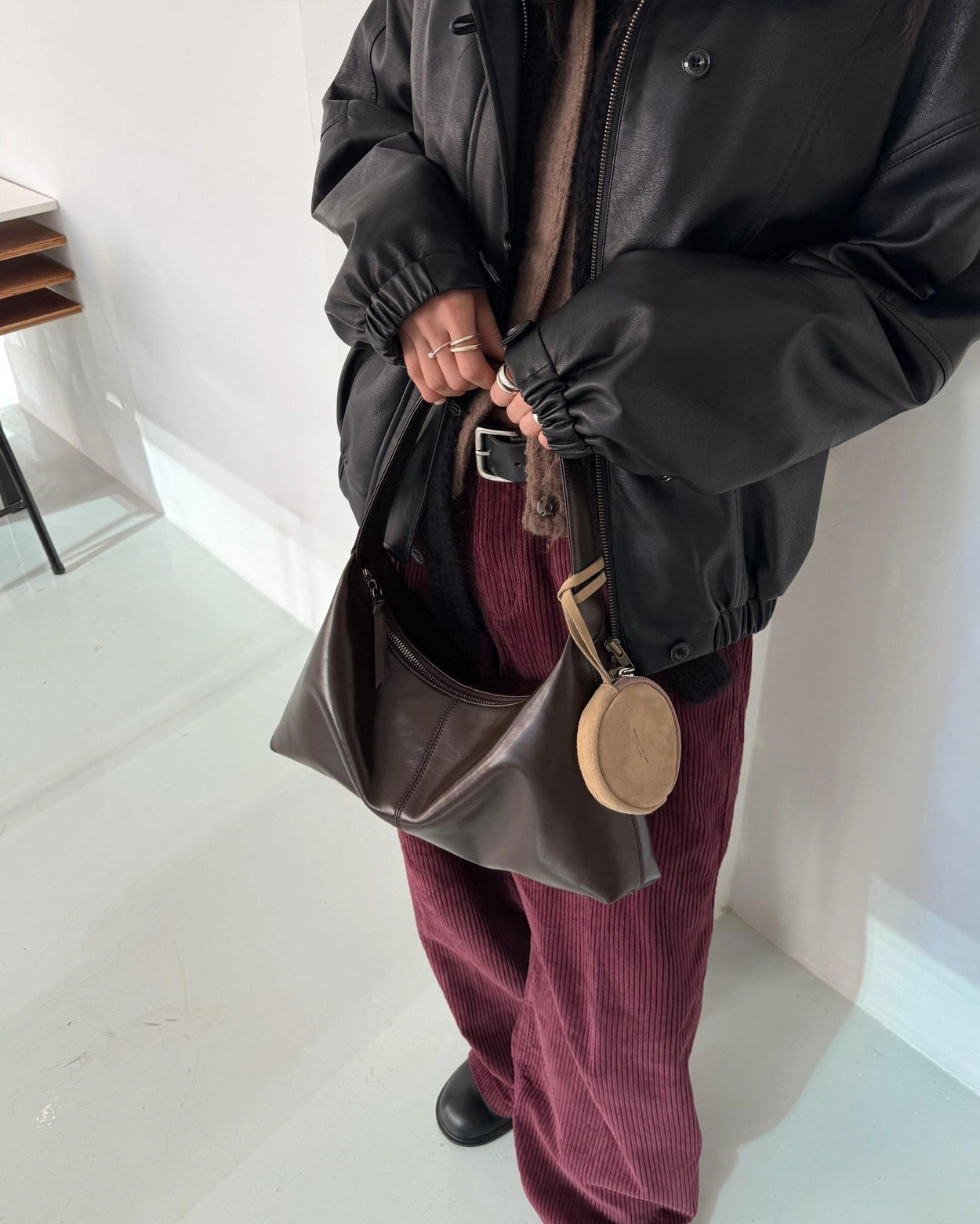 Monet Bag Pull-Up Leather Dark Brown