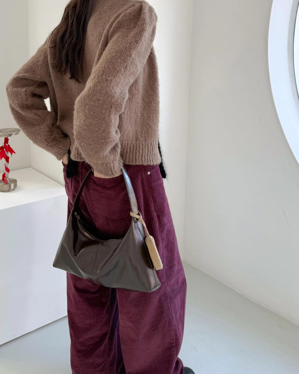 Monet Bag Pull-Up Leather Dark Brown