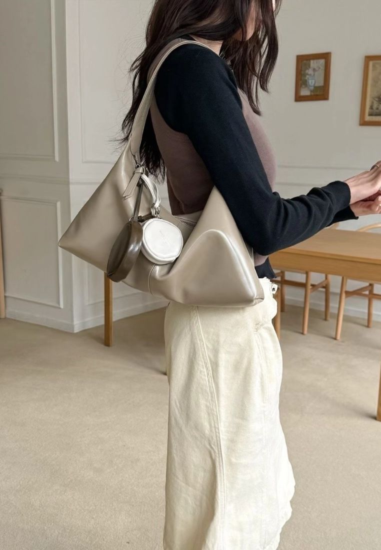Monet Bag Pull-Up Taupe