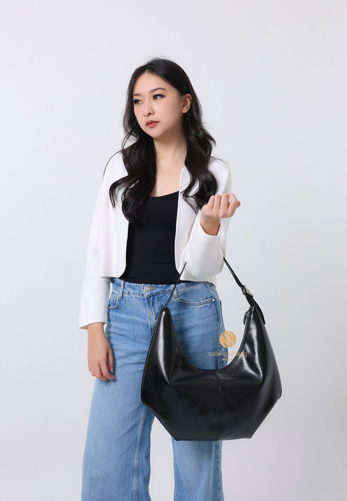 MOSSY HOBO BAG leather black